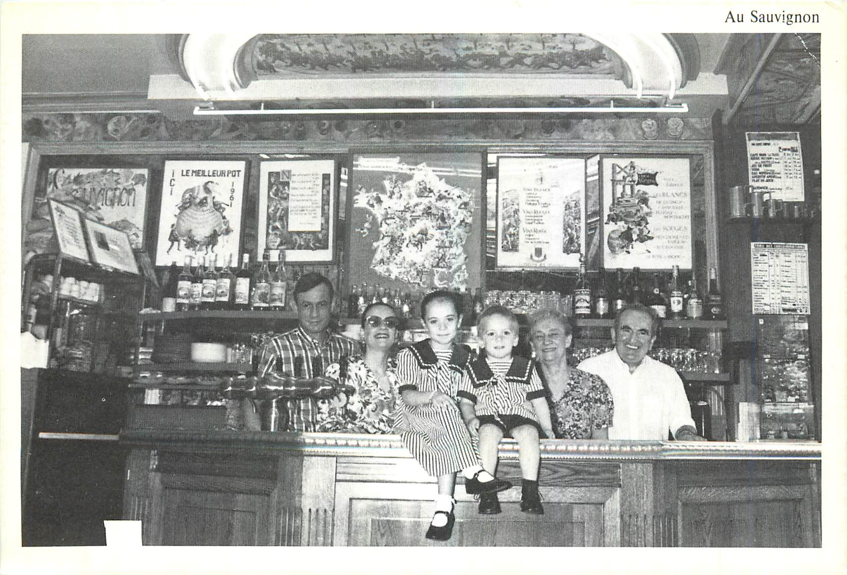CPM Famille Vergne et Boussuge rue des Saints Peres Paris 