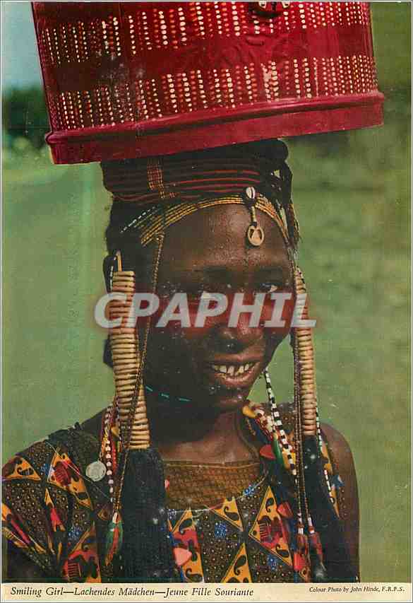 CPM Smiling Girl Lachendes Madchen Jeune Fille Souriante 
