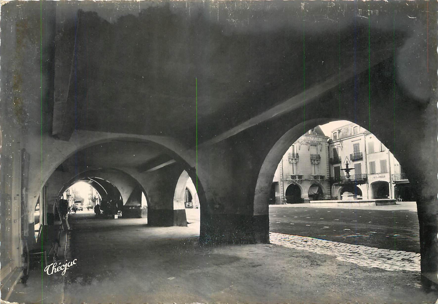 Villeneuve-sur-Lot — Place Lafayette — Chéojac