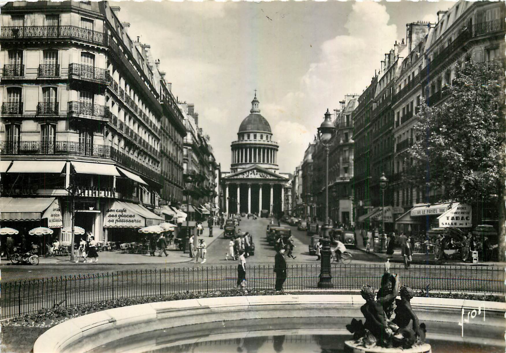 CPM Place Edmond Rostand Rue Soufflot et le Pantheon 