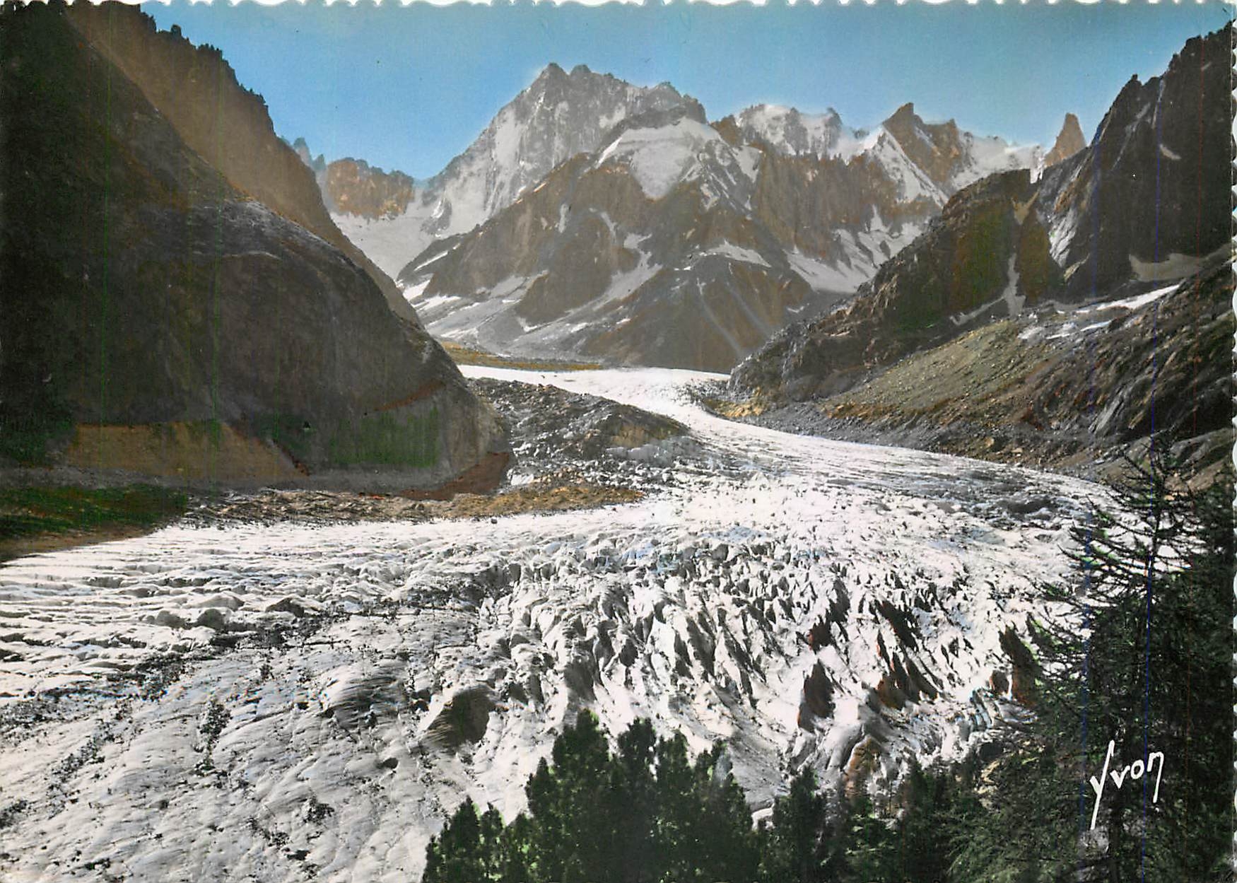 CPM Chamonix Hte Savoie La mer de glace et le massif des Grandes Jorasses 