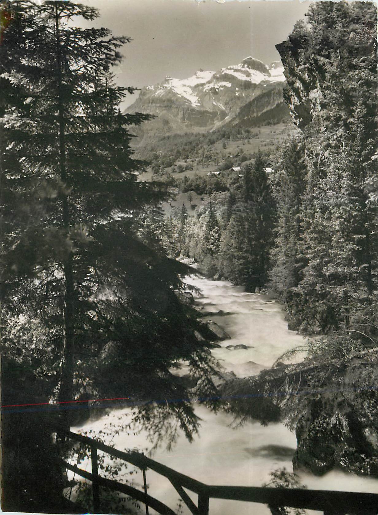 CPM Gorges de la Diosaz Une merveille de la Nature Chaine des Fiz Vue d'une Galerie 