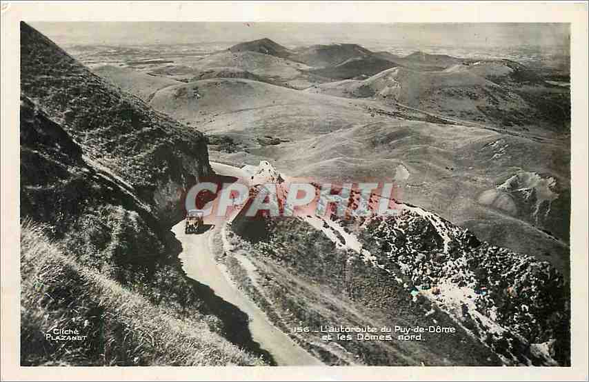 L'autoroute du Puy-de-Dôme et les Dômes nord — Cliché Plazaret — n° 156
