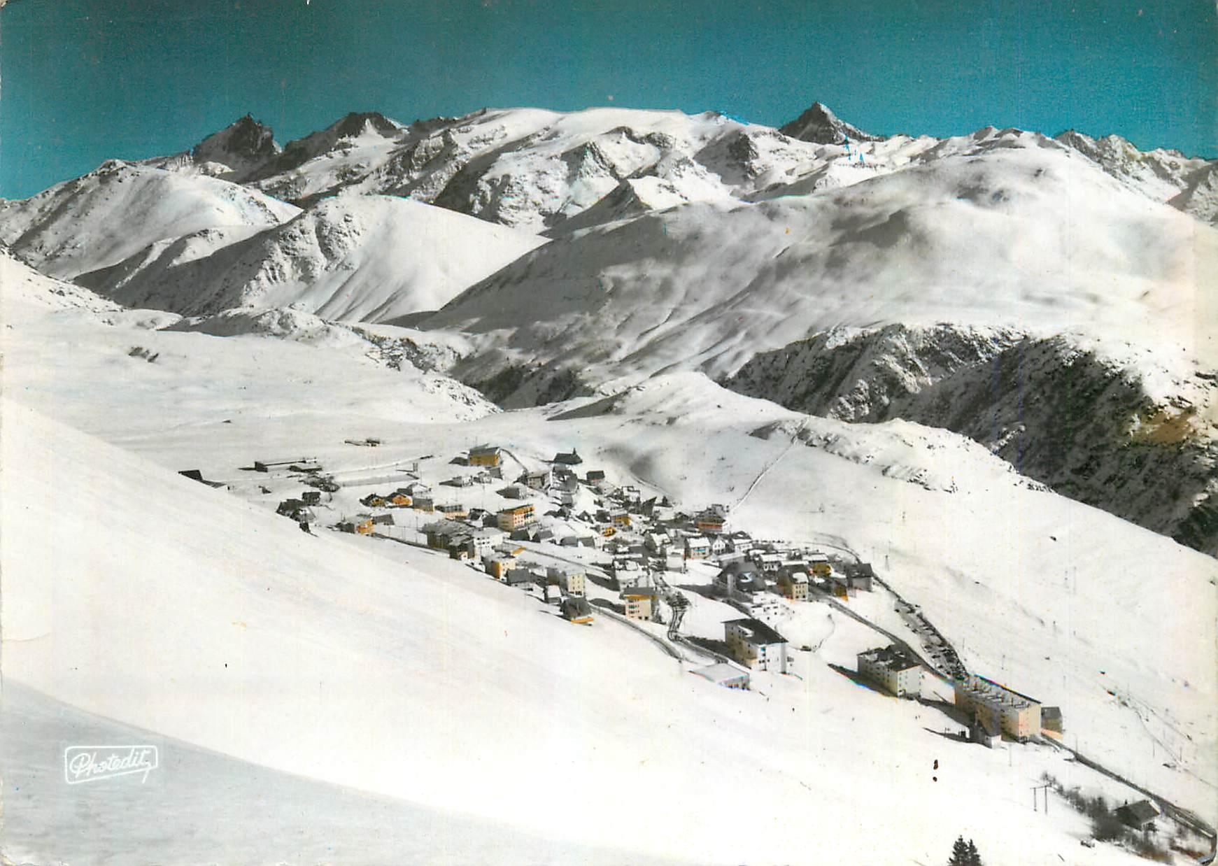 Alpe d'Huez — Vue panoramique hivernale — Photédit
