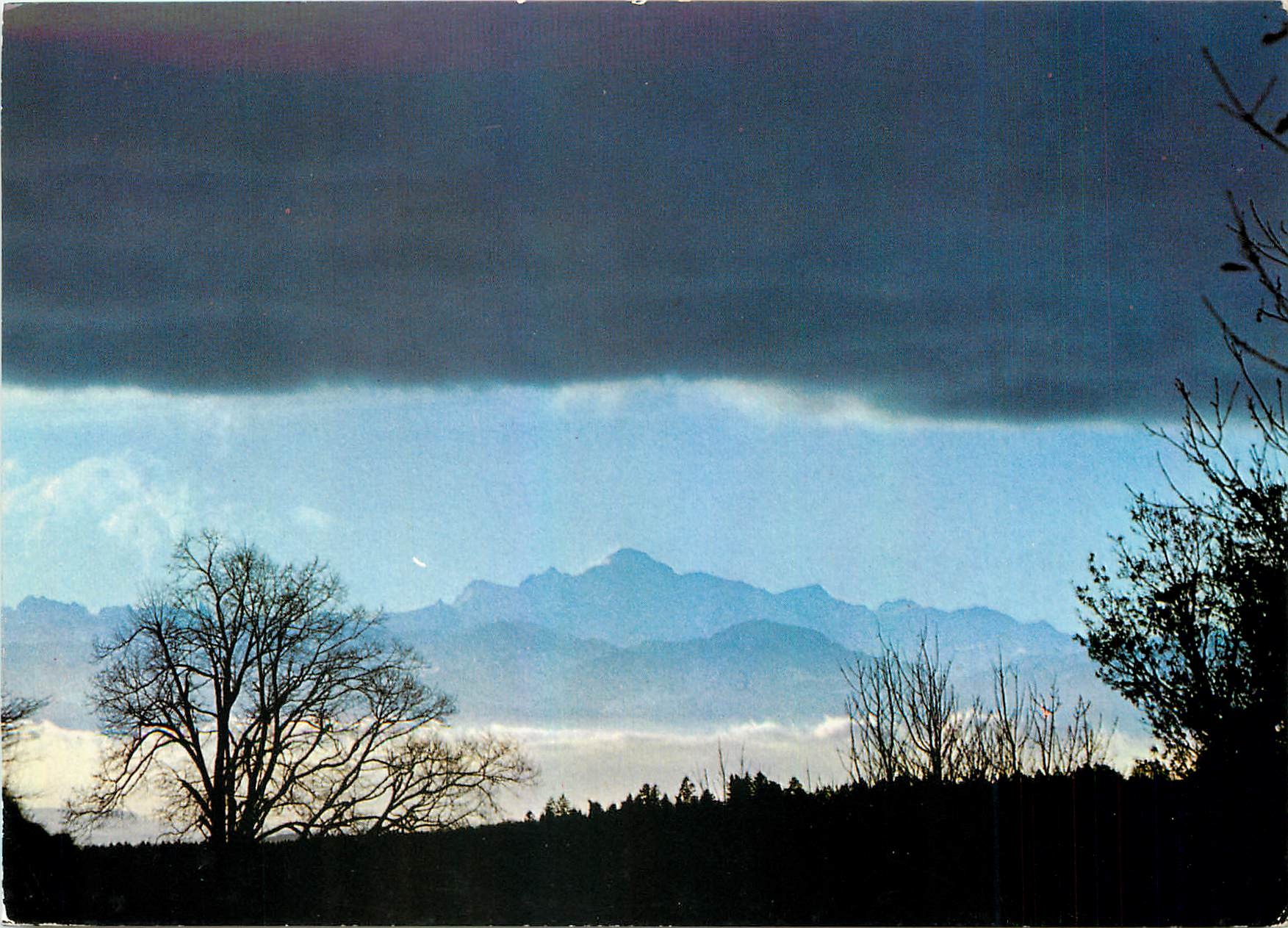 CPM Le Mt Blanc et la Mer de Brouillard Vus du Jura 
