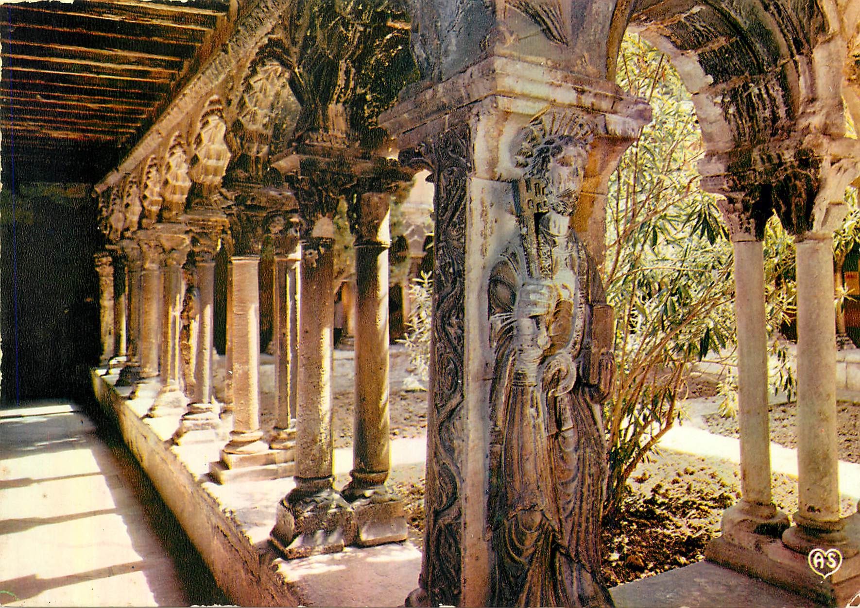 Cité du Roy René — Porte de la Côte d'Azur, Aix-en-Provence — Éditions LABEL 82, Boulevard de Cessoul, Nice