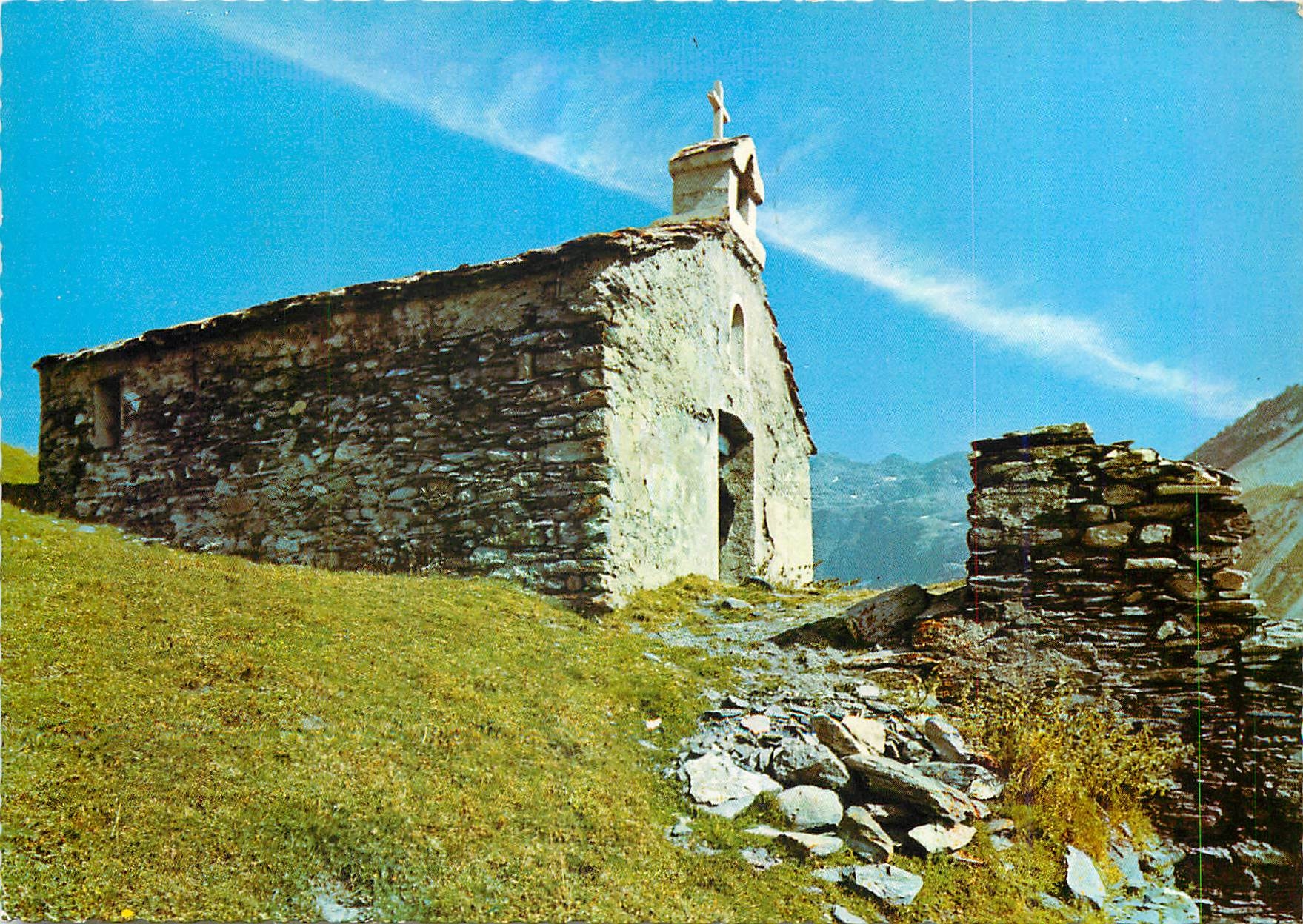 CPM En montant le Col du Petit St Bernard la Chapelle des Patres 