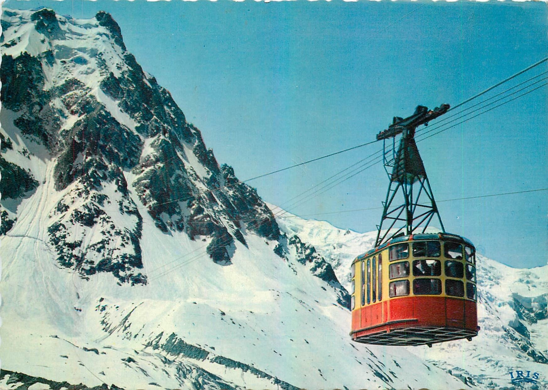 Chamonix - Mont Blanc — Abfahrt von der Bonne du Plan de l'Aiguille, Richtung Gipfel der Aiguille du Midi (3842 m) — IRIS