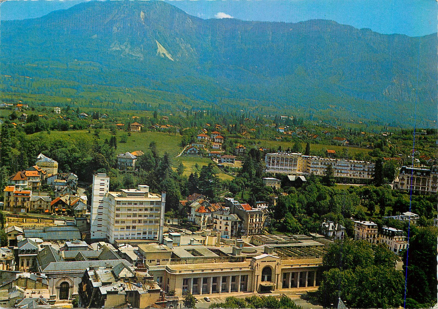 CPM Aix Les Bains (Savoie) vue aerienne de l'etablissement thermal et de l'Hopitasl Reine Hortense