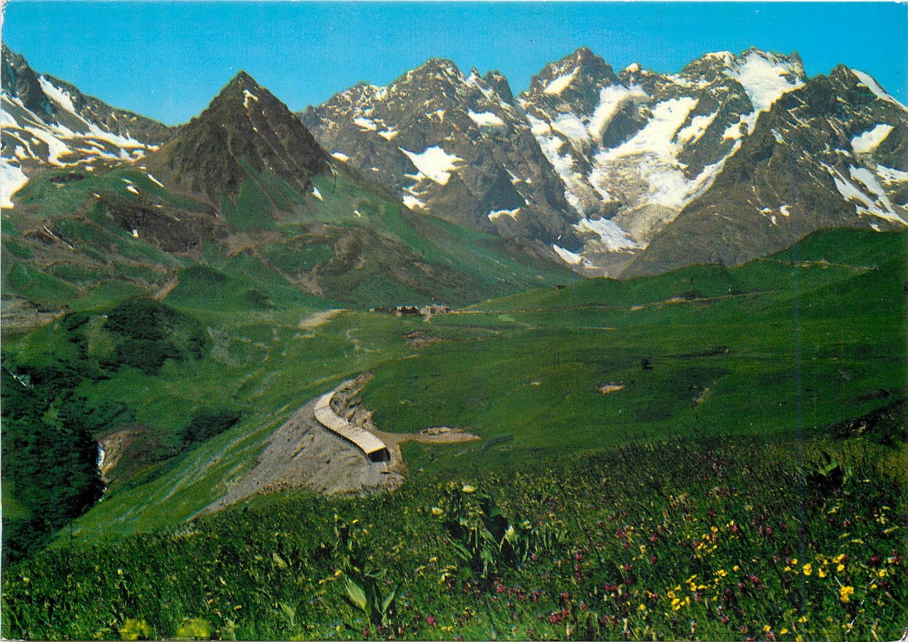 Route de Briançon à Grenoble — col du Lautaret (2058 m) et Massif de la Meije (3983 m) — SPADEM