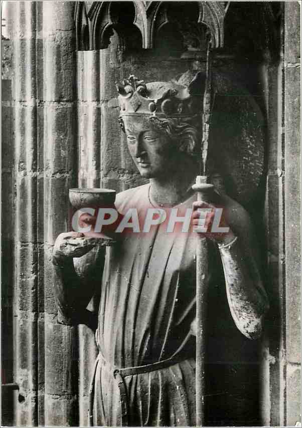 CPM Reims (Marne) La cathedrale Notre Dame(XIIIe s) Statue du Croisillon sud la religion Chretienne