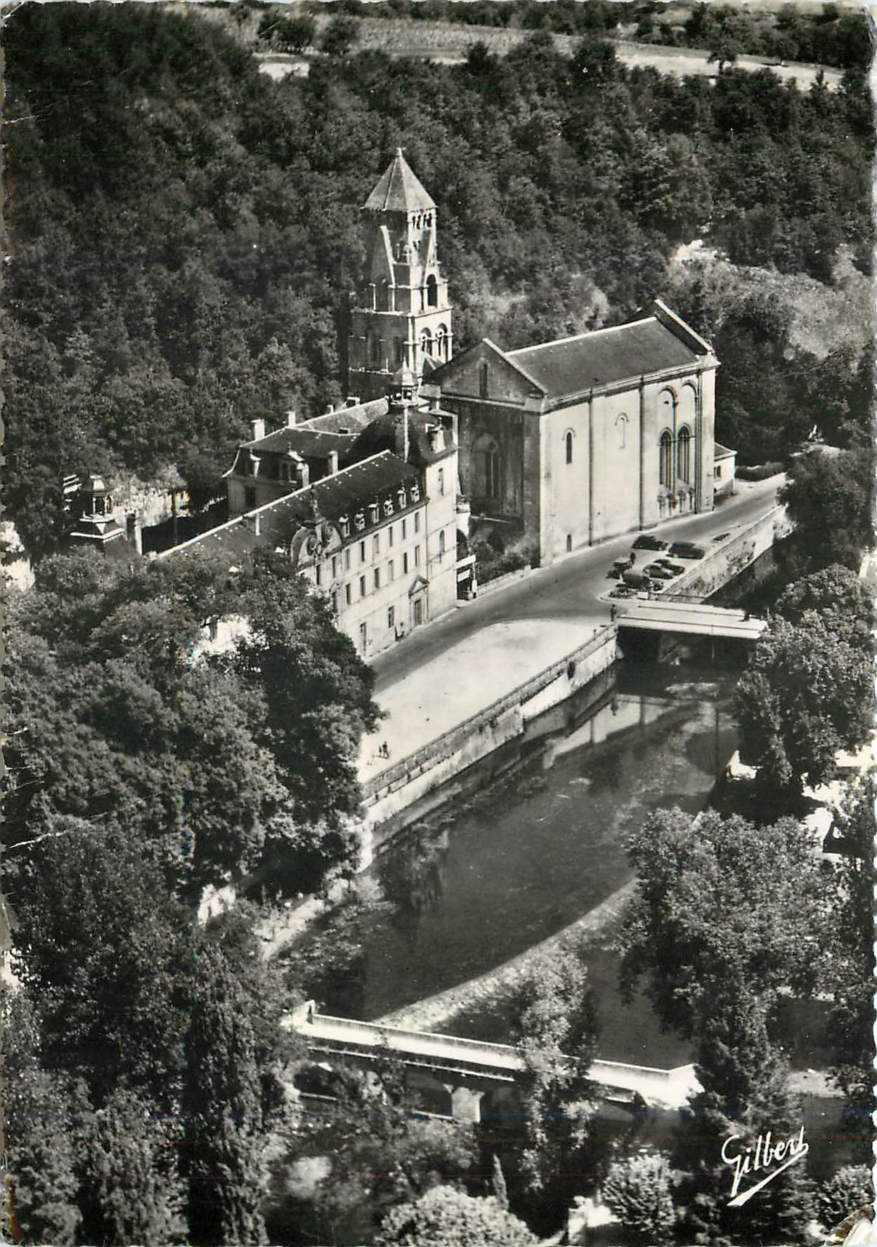 CPM Brantome en Perigord Vue aerienne sur la Drome L'Abbaye et le CLocher XIes