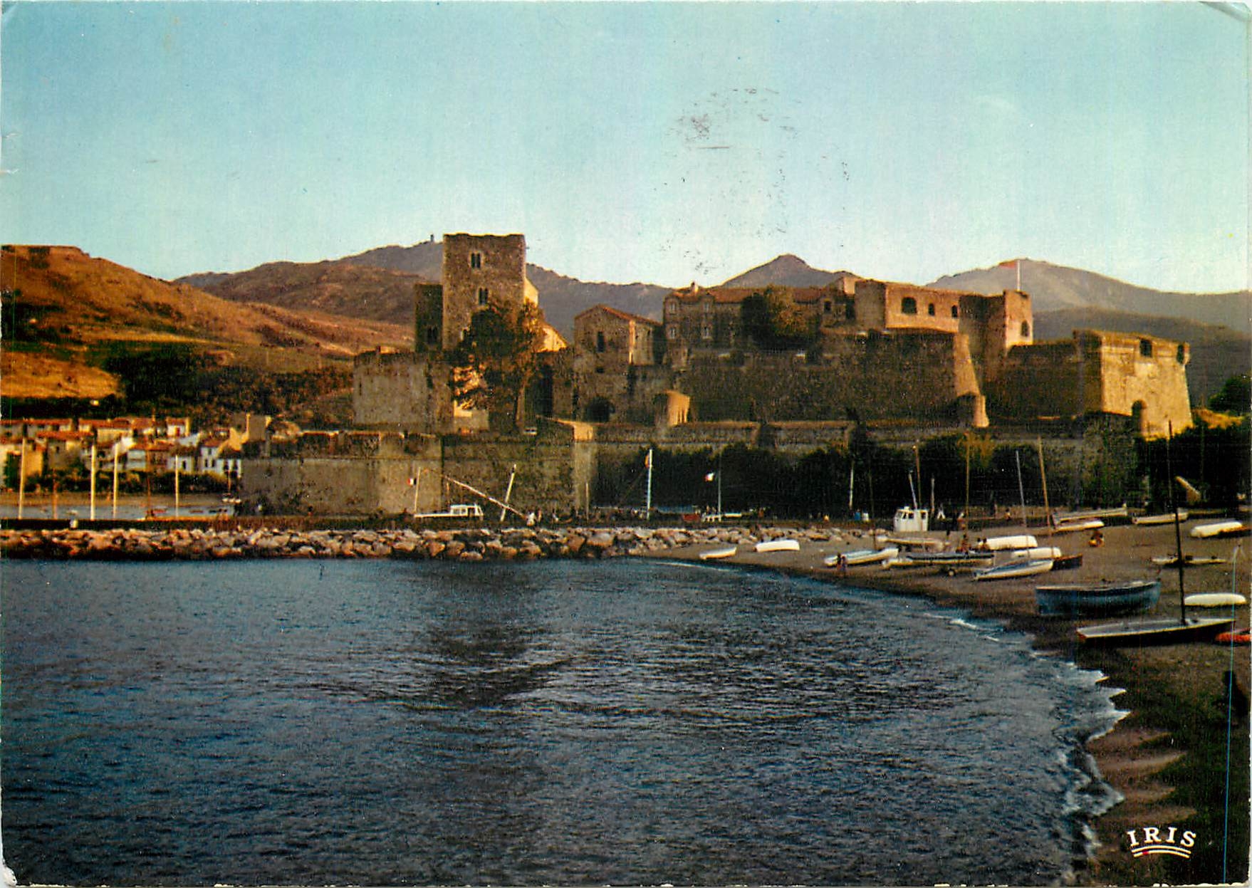 CPM Joyau de la cote catalane Collioure (Pyrenees Orientales) Le Chateau des Templiers (XIIIe s)