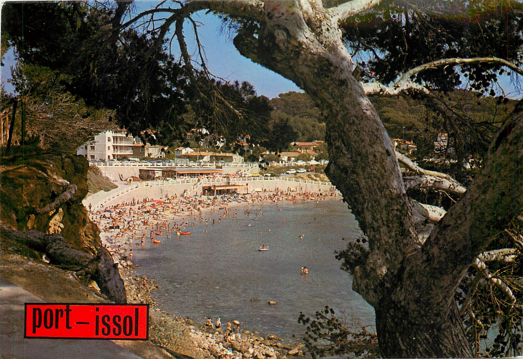 CPM Sanary (Var) Plage de port Issol
