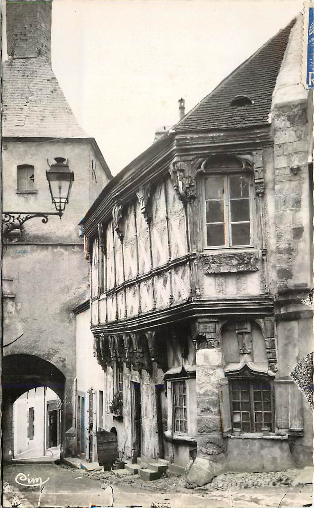 CPM Bourbon Lancy Thermal (S et L) La Maison de Bois