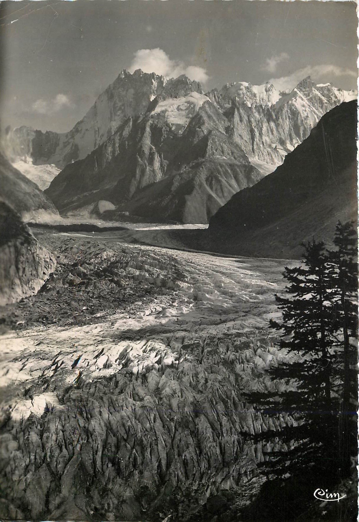 CPM Chamonix (Haute Savoie) La Mar de Glace (alt 1913 m) prise de l'Hotel du Montenvers