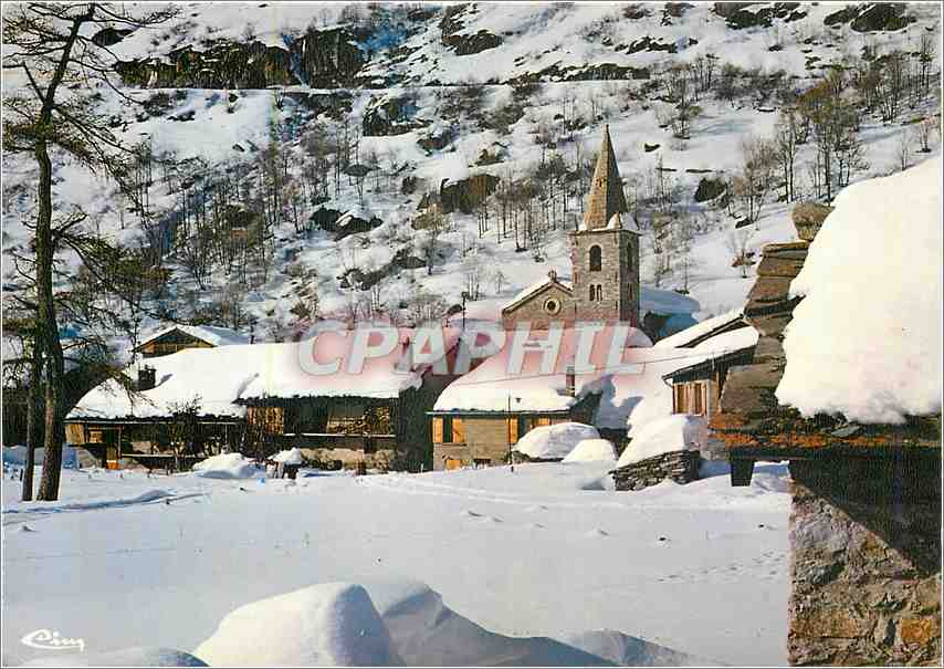 Bonneval-sur-Arc — schneebedecktes Dorf nahe seiner Kirche — Cimy