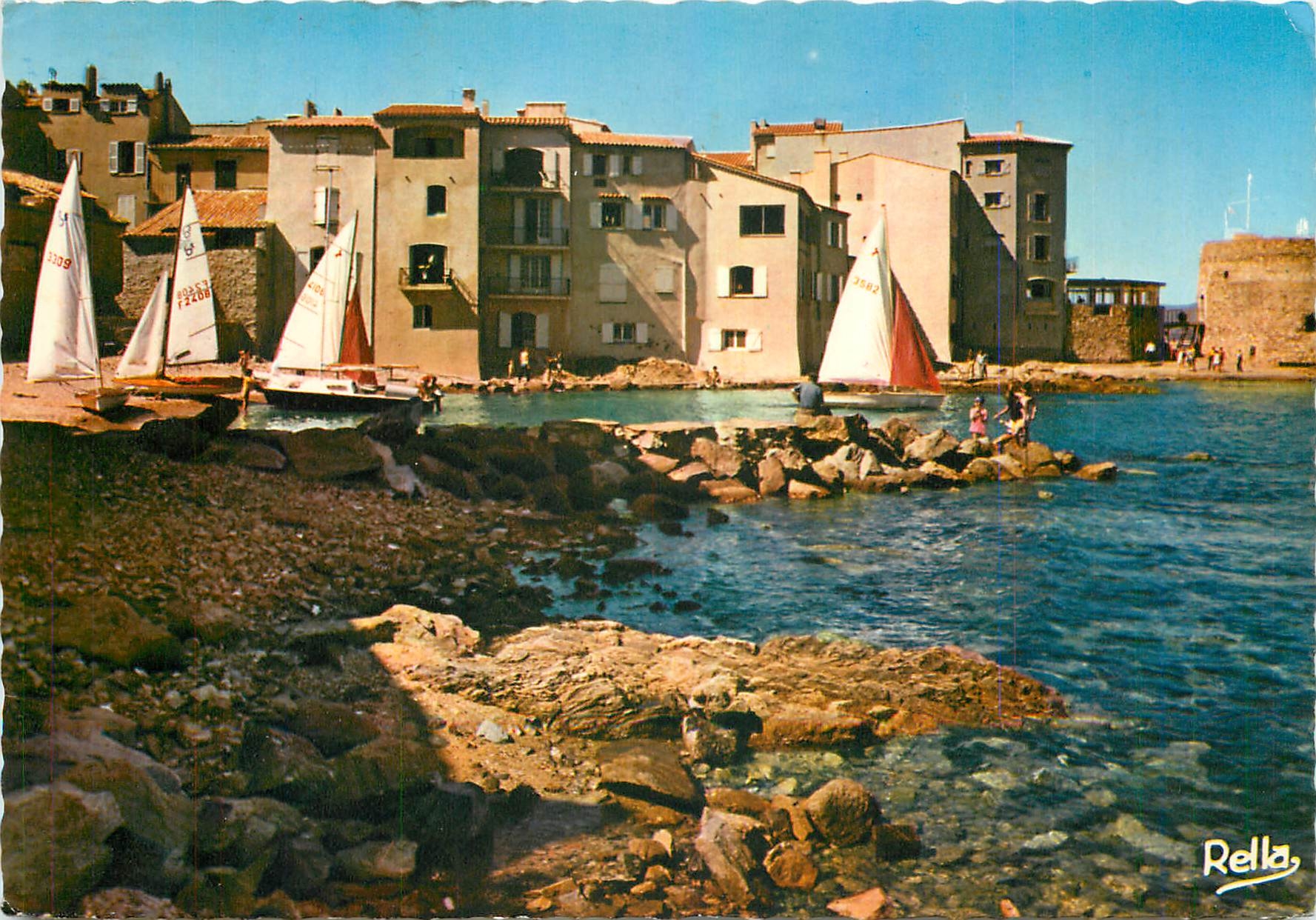 CPM La Cote d'Azur Varoise Saint Tropez depart pour les Regates Bateaux
