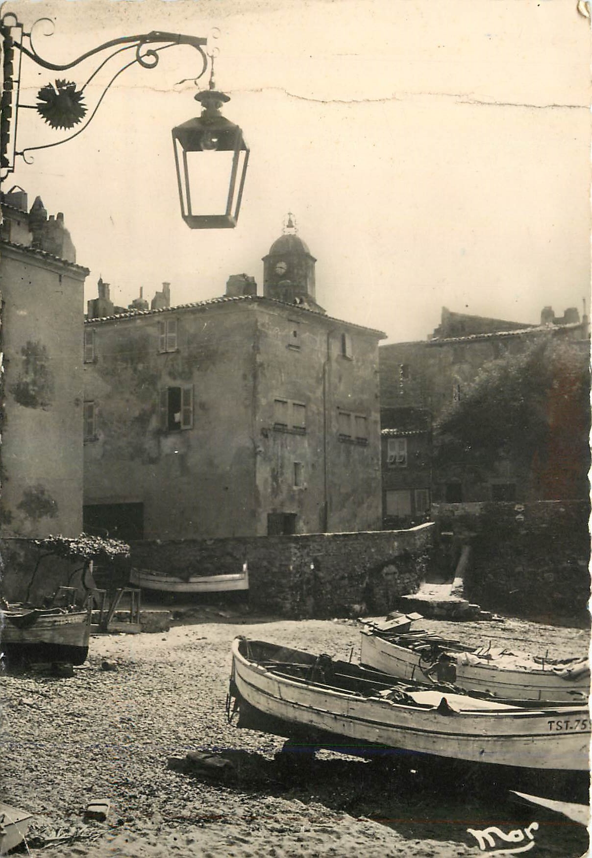 CPM La Cote d'Azur St Tropez un coin du Vieux Port Bateaux
