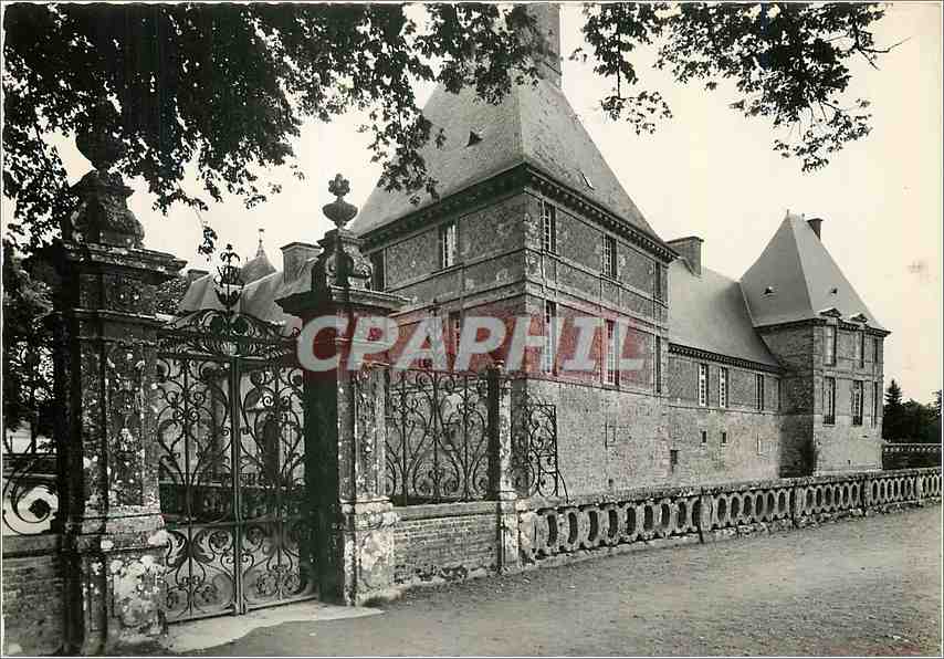 CPM Carrouges (Orne) Le chateau (XIVe XVIIe s) Batiments du Sud Ouest (XVIe XVIIes)