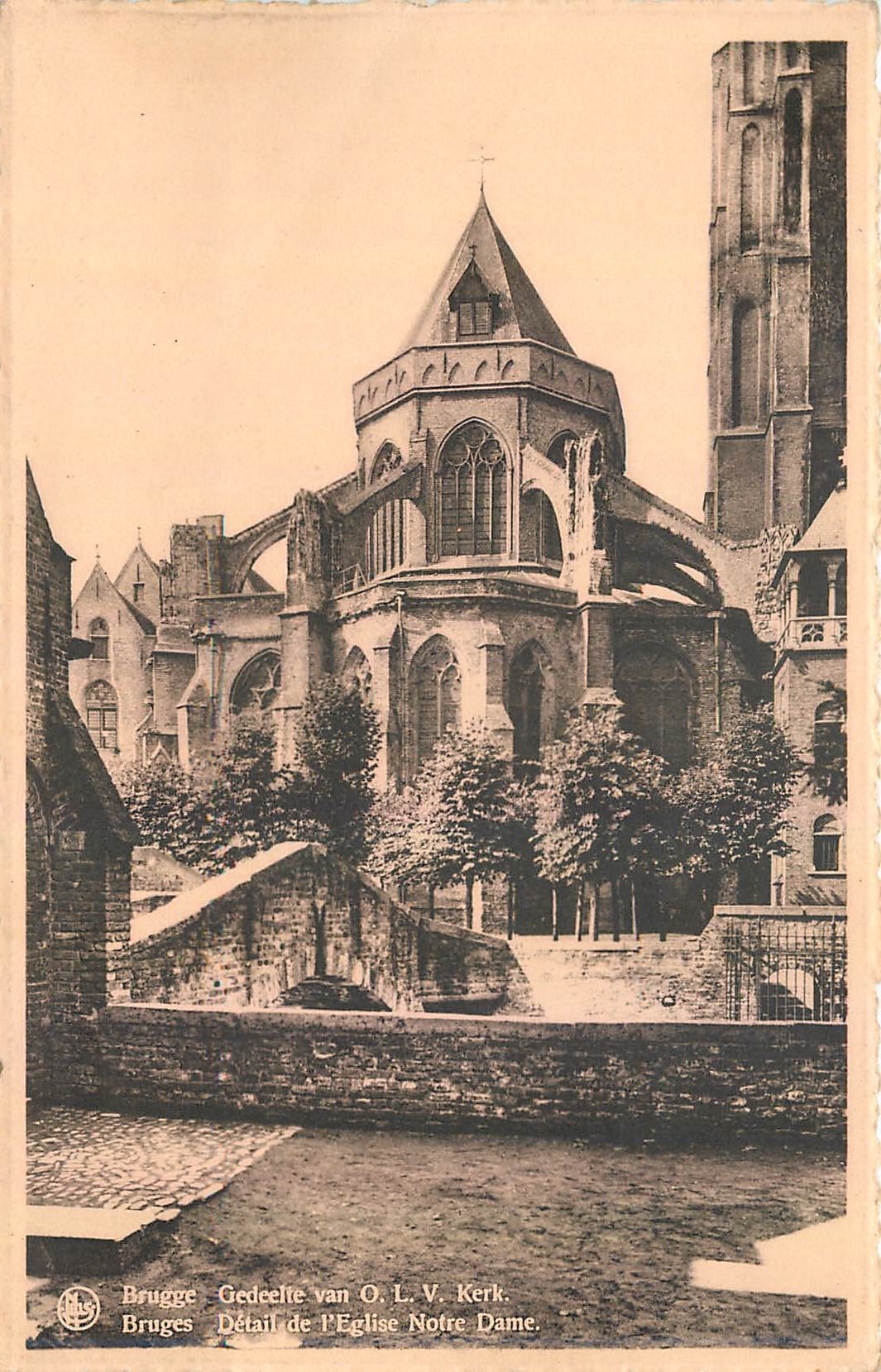 CPM Bruges detail de l'Eglise Notre Dame