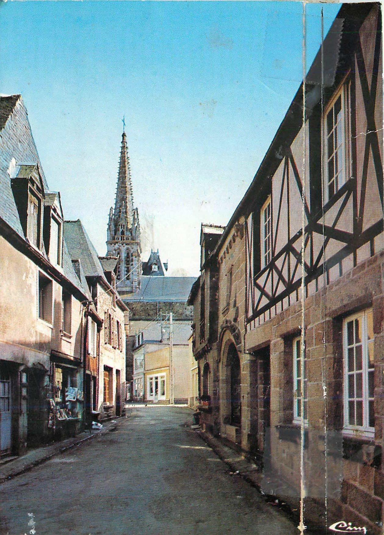 CPM Bazouges la Perouse (I et V) L'eglise et rue de l'eglise