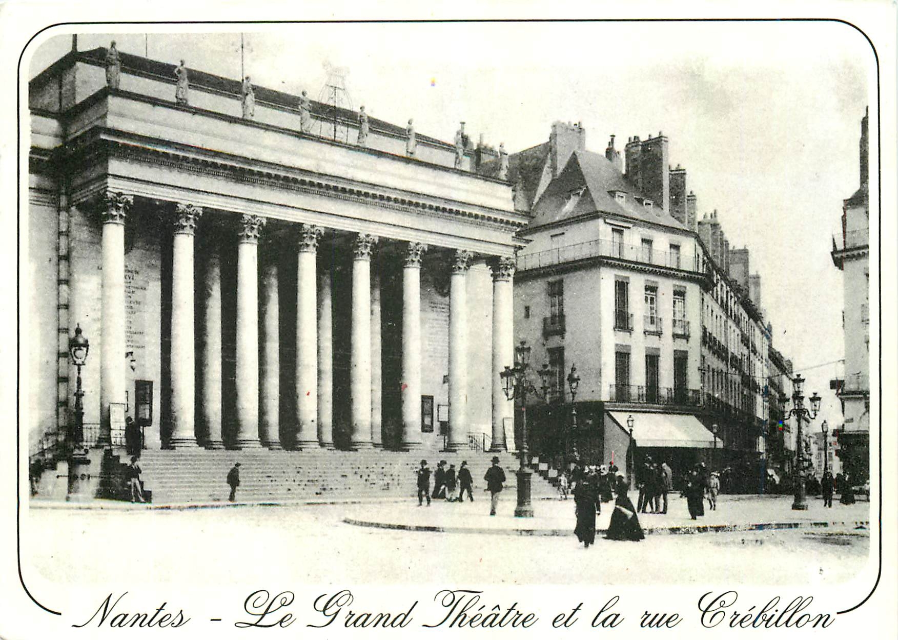 CPM Nantes (Loire Atlantique)le grand theatre et la rue Grbillon