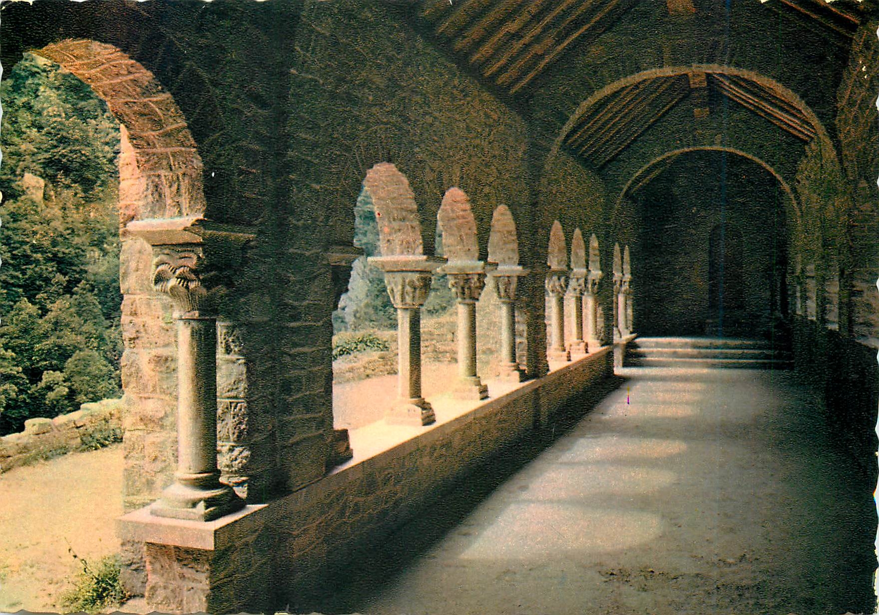 CPM Saint Martin du Canigou (environs de Vernet les Bains) Le cloitre de l'Abbaye