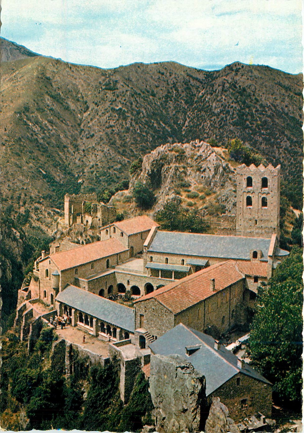 CPM Saint Martin du Canigou (environs de Vernet les Bains) l'Abbaye (fondee au XIe s)