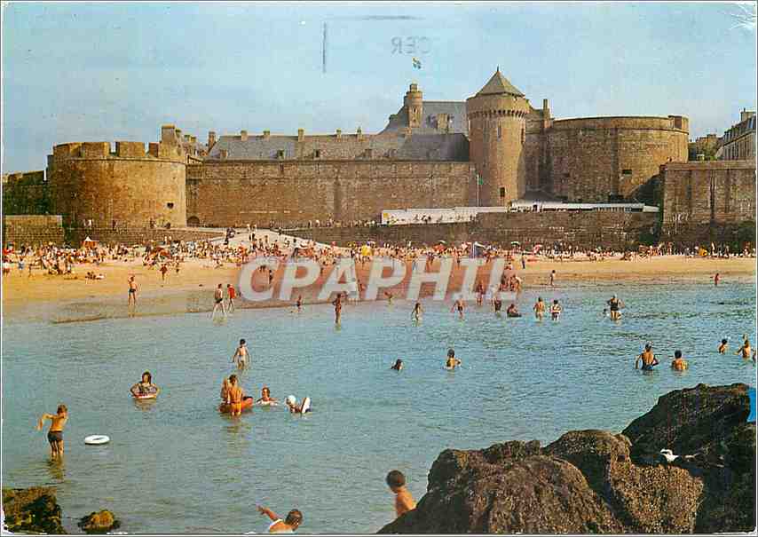 CPM Bretagne Saint Malo Le Chateau et la Plage de l'Eventail