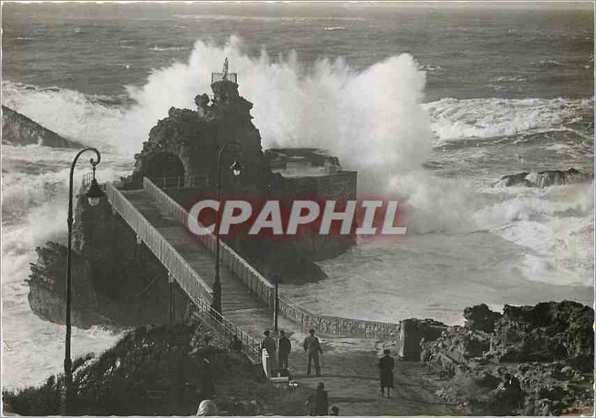 Le Rocher de la Vierge à Biarritz — tempête — Les Éditions d'Art A. Herrousse, n°117