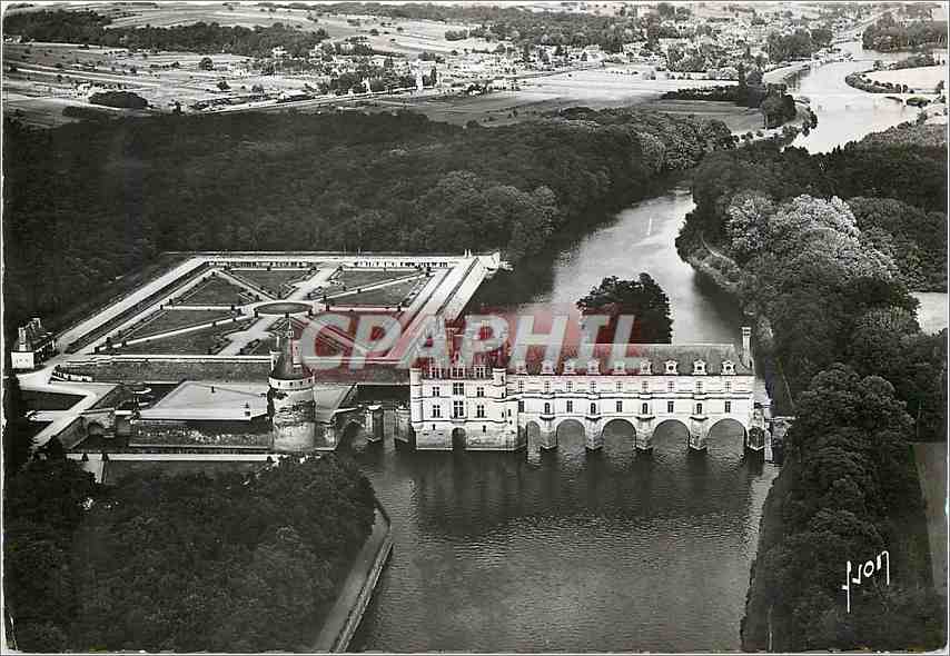 CPM En avion au dessus des chateau de la Loire Chenonceaux (I et L) facade Ouest