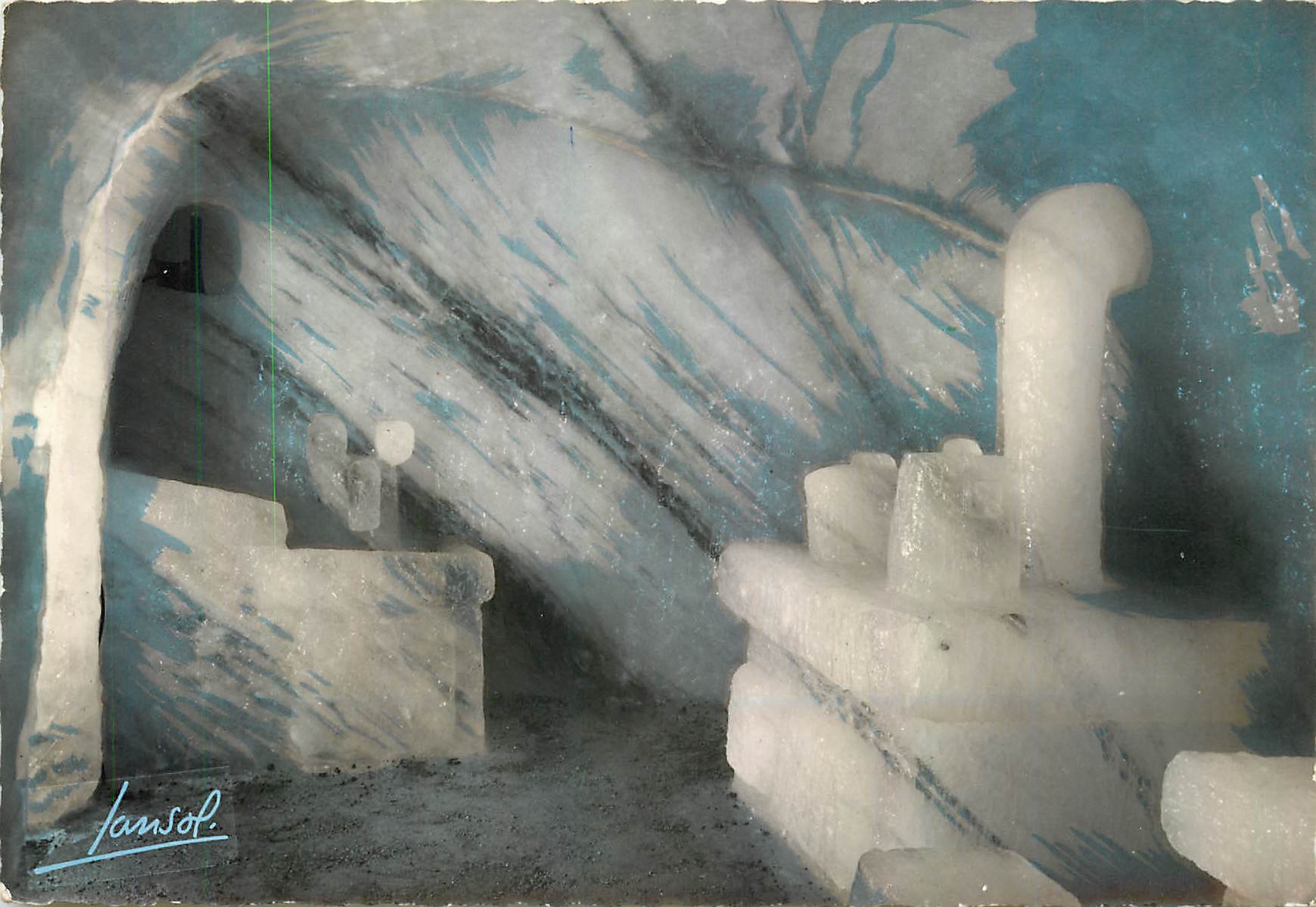 CPM Chamonix Mont Blanc (Hte Savoie) alt 1050 m la Grotte de la mer de Glace la cuisine