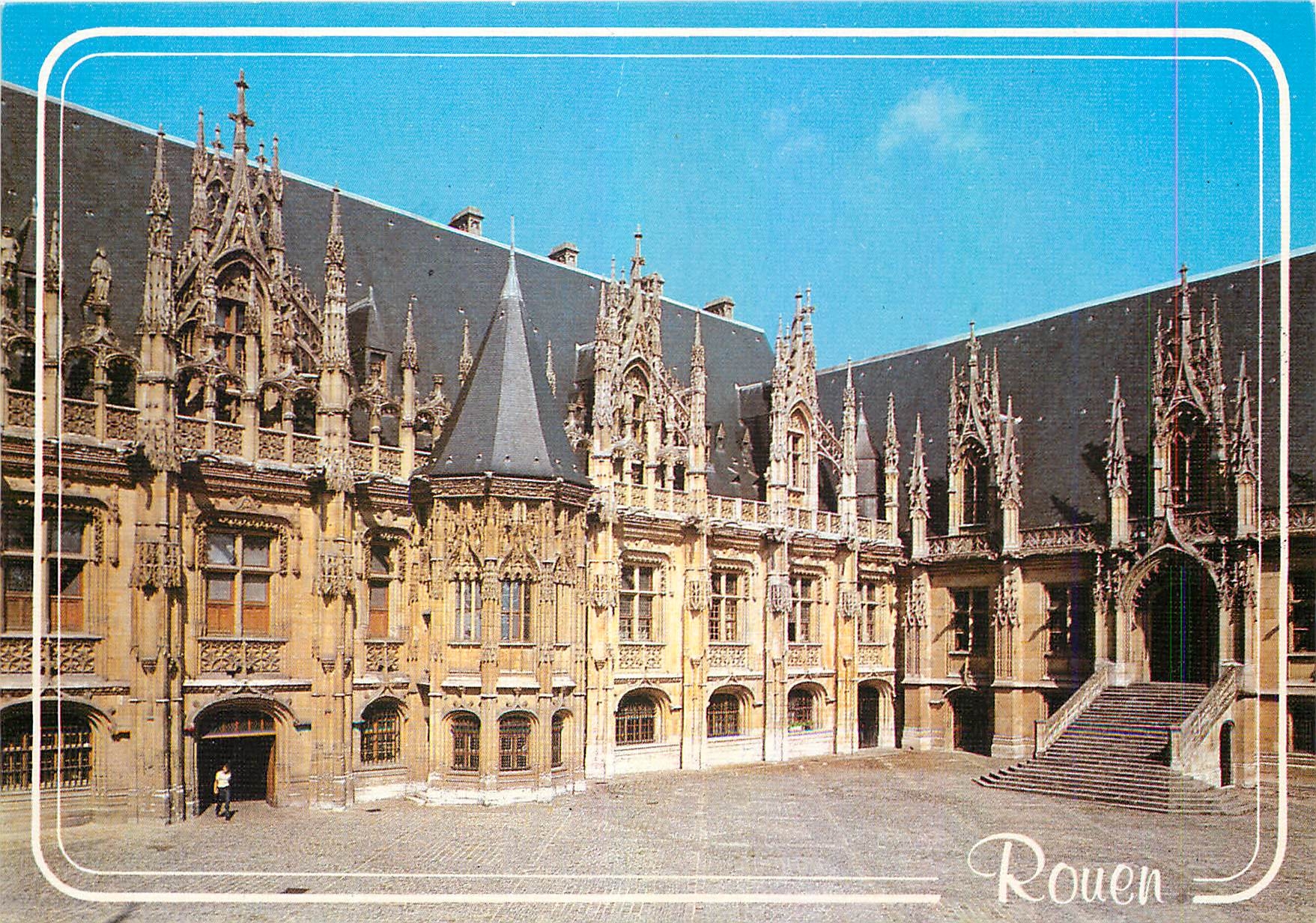 CPM Regard sur la Normandie (France) Rouen Cour du Palais de Justice