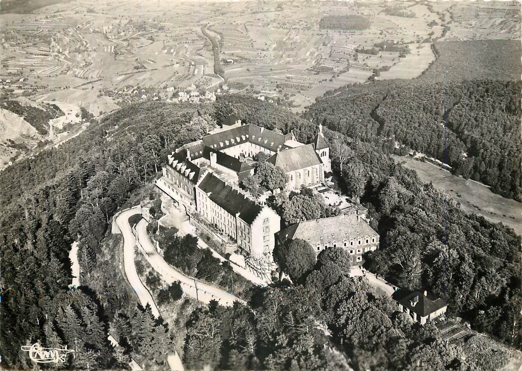 CPM Vue aerienne du Mont Ste Odile (B Rhin) (alt 763 m)DITA57