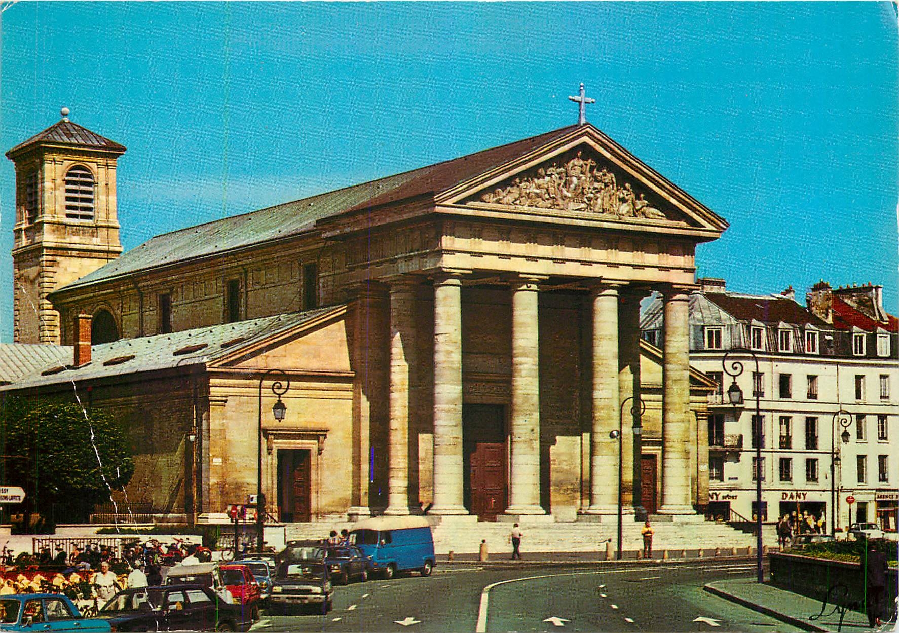 Église de Saint-Germain-en-Laye — place du Château — Photo Rolf Walter, édition Lynacolor