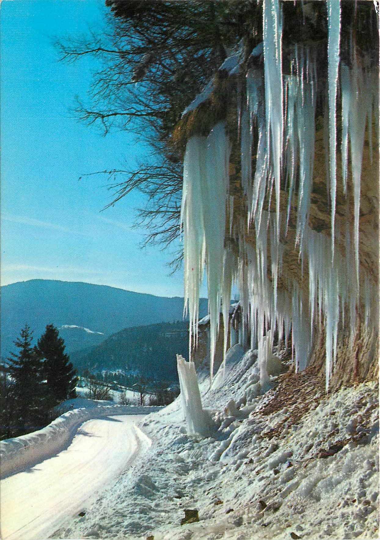 CPM Route en montagne Decor hivernal