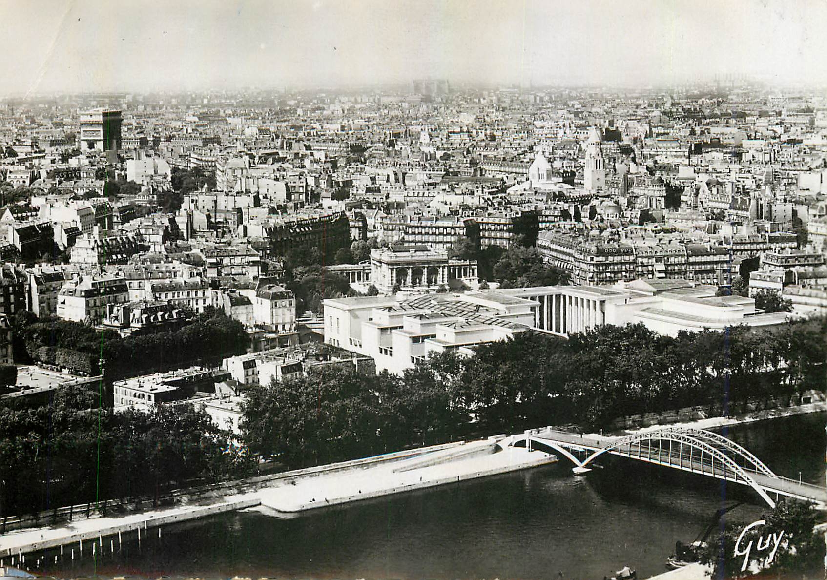CPM Paris et ses Merveilles Panorama sur Paris pris de la Tour Eiffel