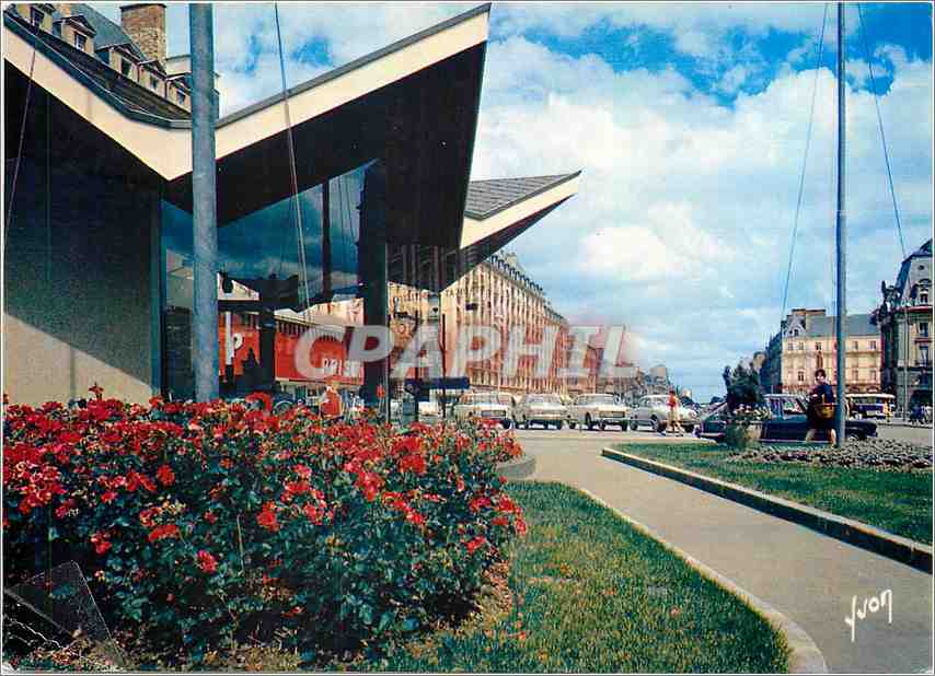 CPM Couleurs et Lumiere de France la Bretagne Rennes (Ille et Vilaine) Centre Ville Prisunice