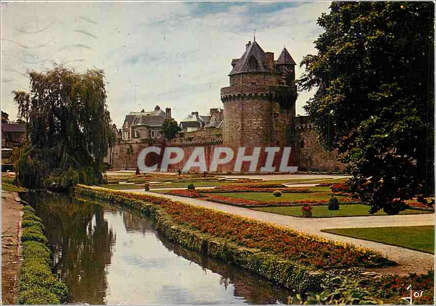 CPM La Bretagne en Coulerus Vannes Les jardins au pieds des remparts