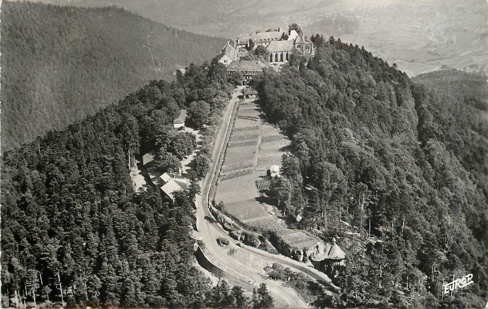 Mont Sainte-Odile — Vue aérienne de la route côté sud — Édition de l'Étude de Strasbourg