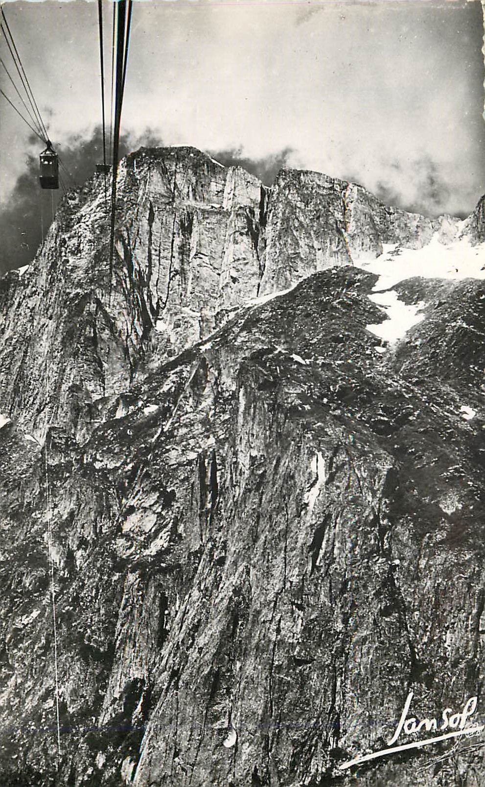 CPM Chammonix (H S) alt 1050 m le Brevent (2525 m) et son Telepherique