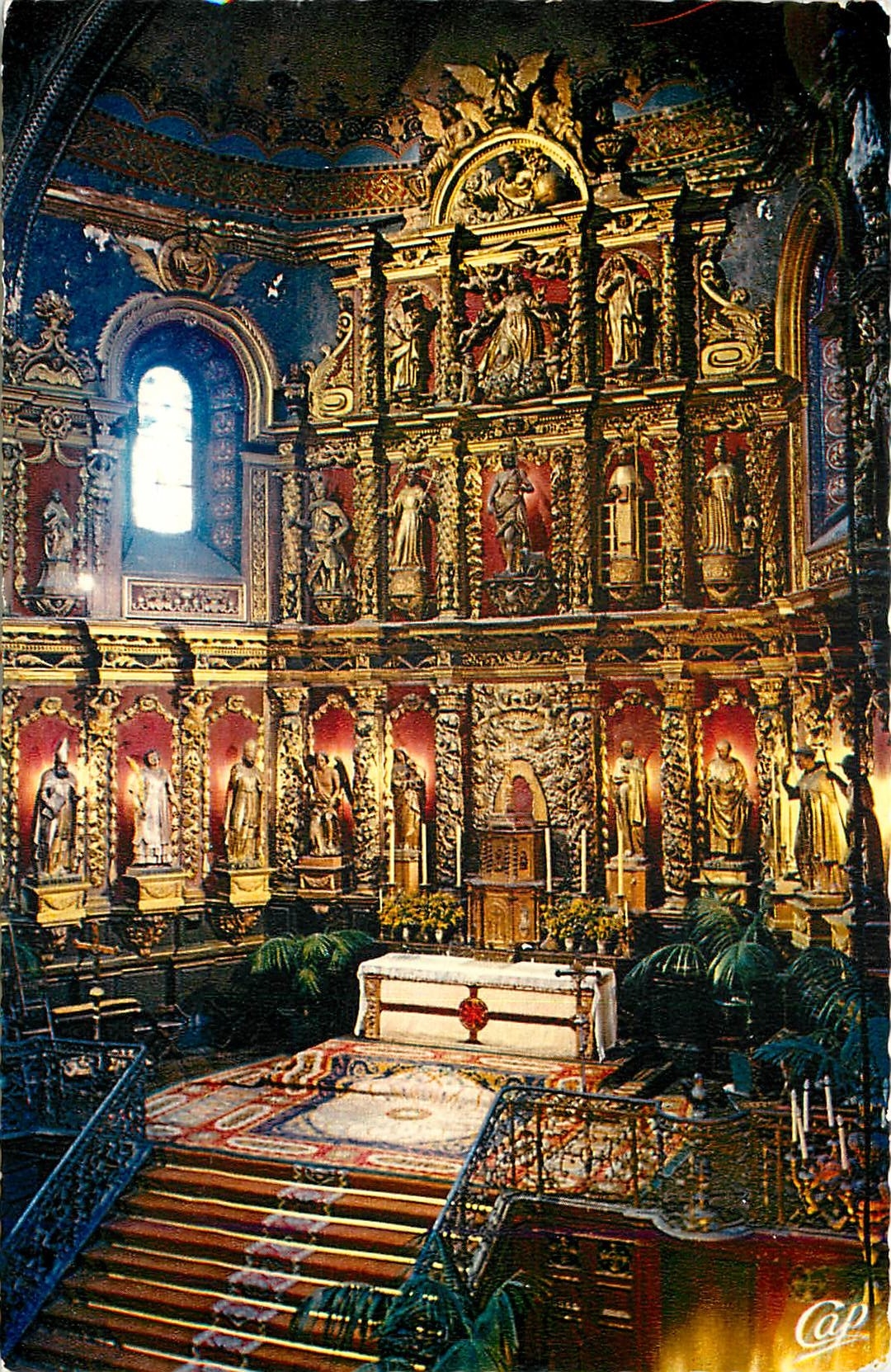 CPM Saint Jean de Luz Eglise ou eut lieu le mariage de Louis XIVet l'Infante d'Espagne Marie Therese