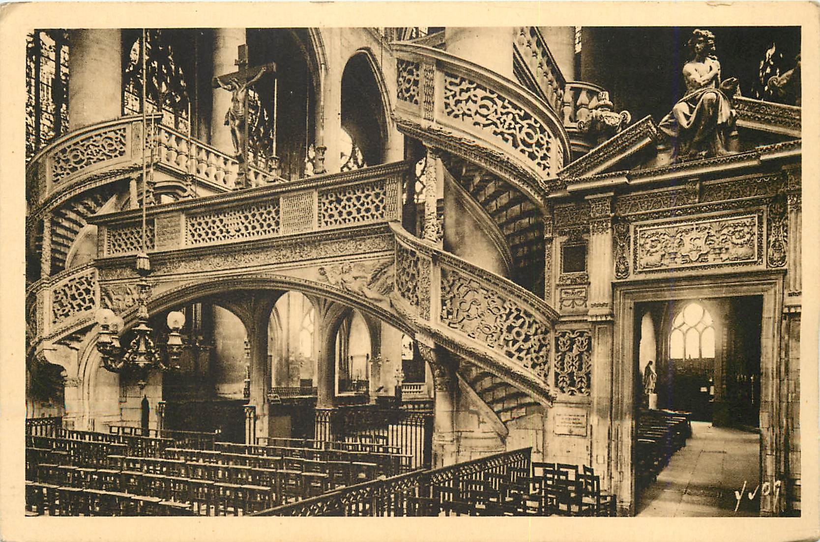 CPA Paris en Flanant Eglise Saint Etienne du Mont Le Jube et Porte de droite