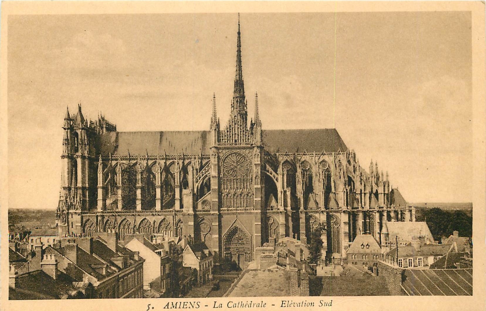 CPA Amiens la cathedrale Elevation Sud
