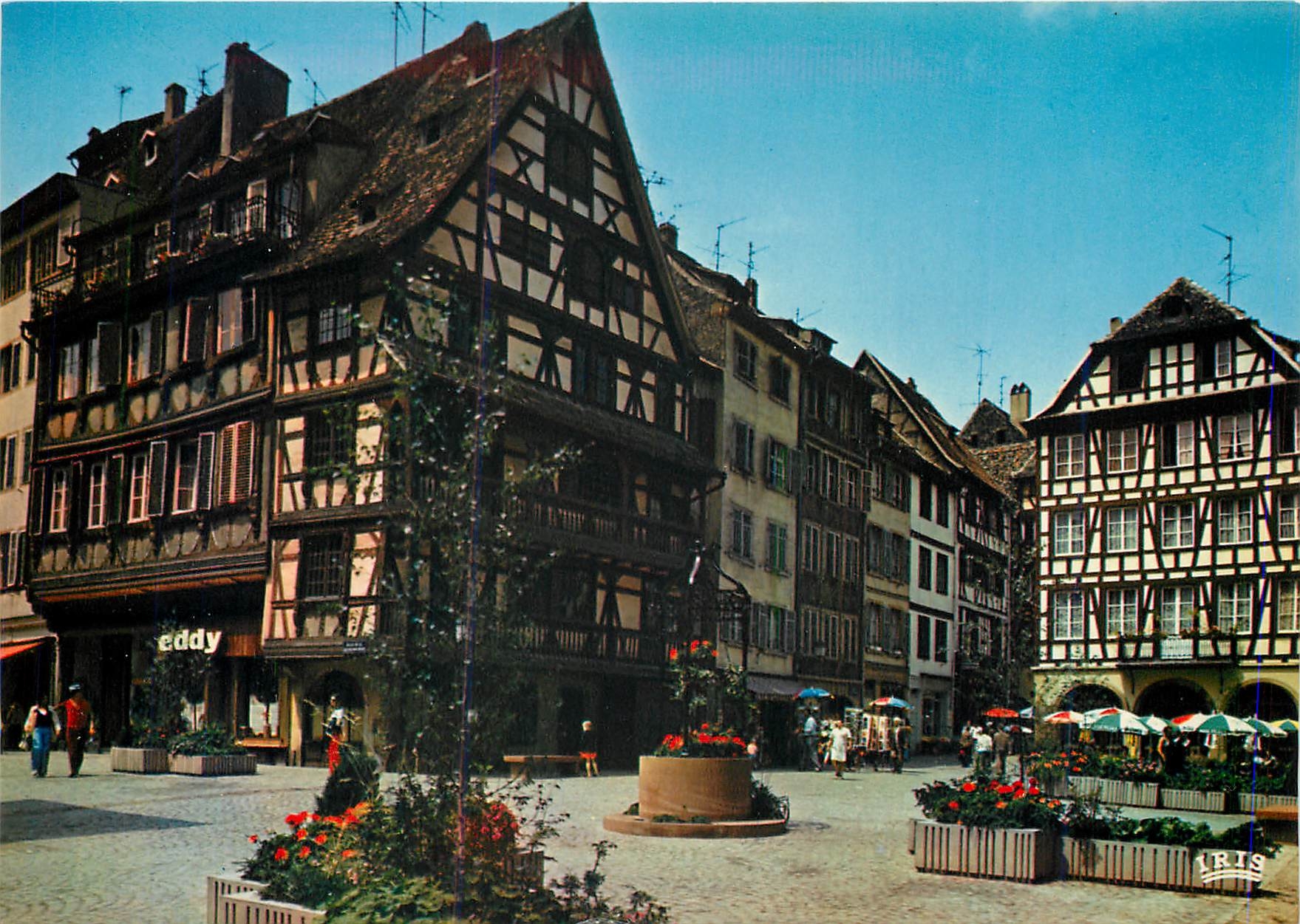 CPM Strasbourg (Bs Rhin La Place du Marche auc Cochons de Lait