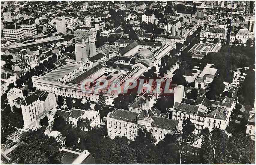 CPM Vichy vue arerienne Ier Place Etablissemet de Ier Classe