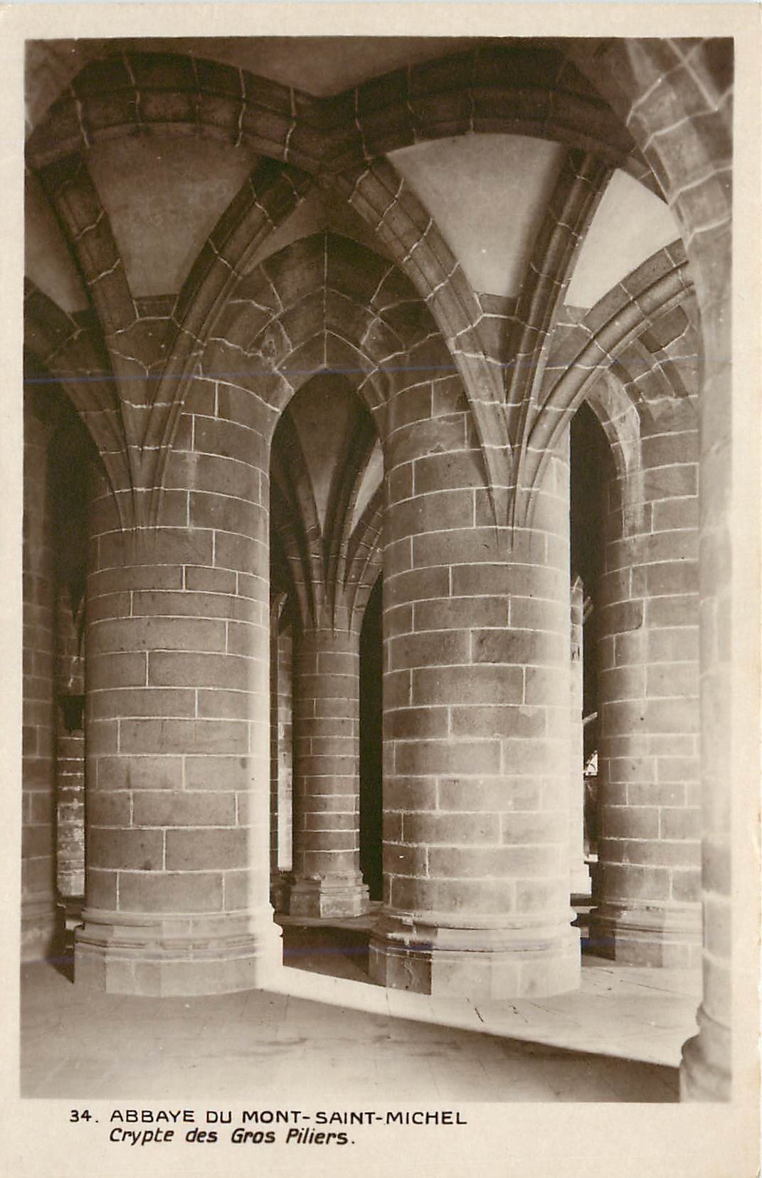 CPM Abbaye du Mont Saint Michel Crypte des Gros Piliers