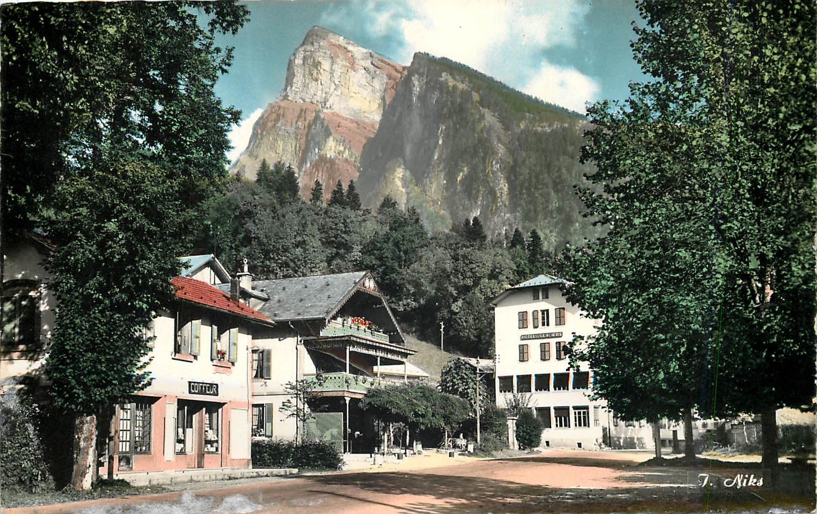 CPM Samoens (Haute Savoie) Le Criou (2207 m)les glacier Hotels