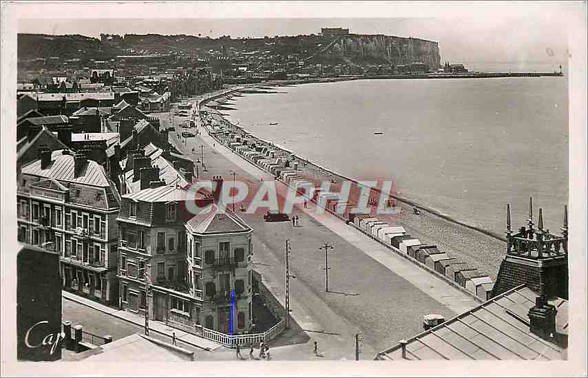 CPM Mers les Bains Vue generale de l'esplanade vers le Treport